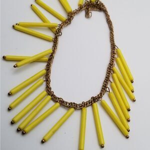 Sunny day spiked yellow dangle bracelet. B523